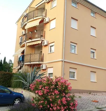Apartment Pula Relax With Free Private Parking *