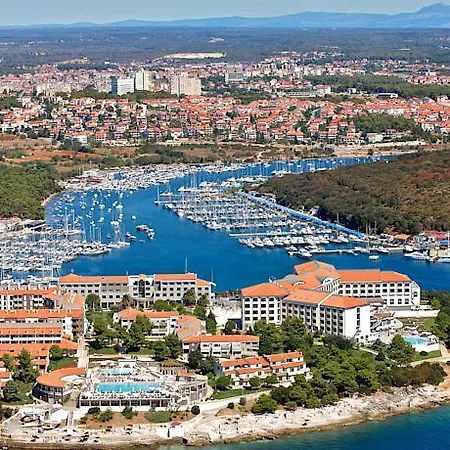 Apartment Pula Relax With Free Private Parking Pula