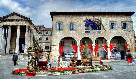 Apartment Pula Relax With Free Private Parking Apartment
