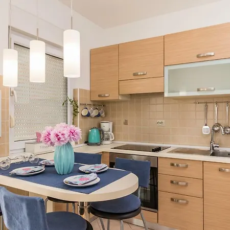 Apartment Pula Relax With Free Private Parking Apartment