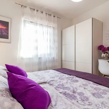 Apartment Pula Relax With Free Private Parking Apartment