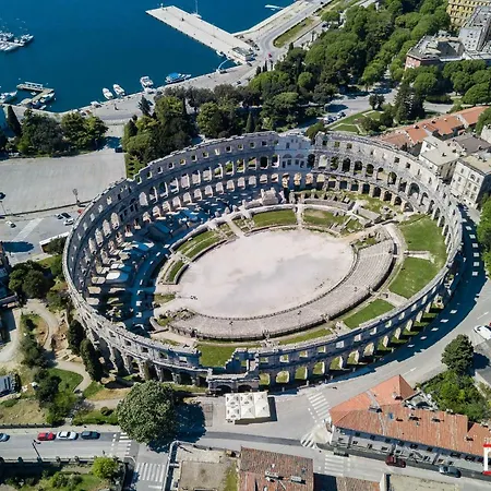 Apartment Pula Relax With Free Private Parking Pula